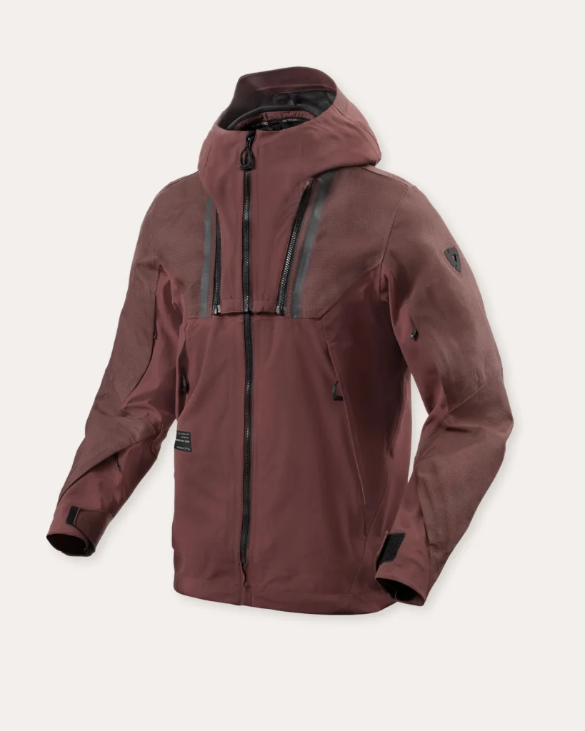 Close-up detail shot of the waterproof TIZIP zipper on the chest of the Rev'It Component 2 H2O jacket