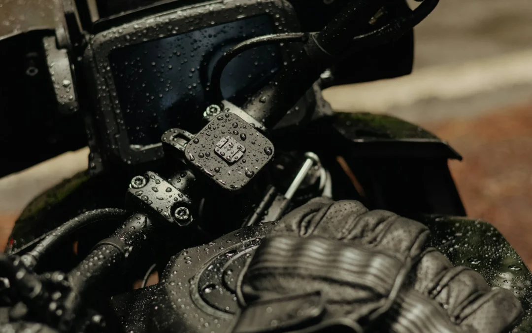 The Fulcrum of Function: A Deep Dive into the Peak Design Qi2 Motorcycle Bar Mount